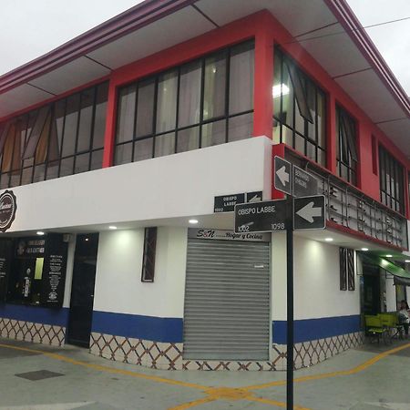 Hostal San Felipe Iquique Hotel Екстериор снимка